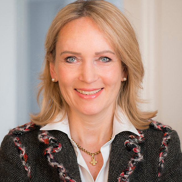 Dr. Veronica Fabricius