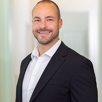 Dr. Andreas Schyra